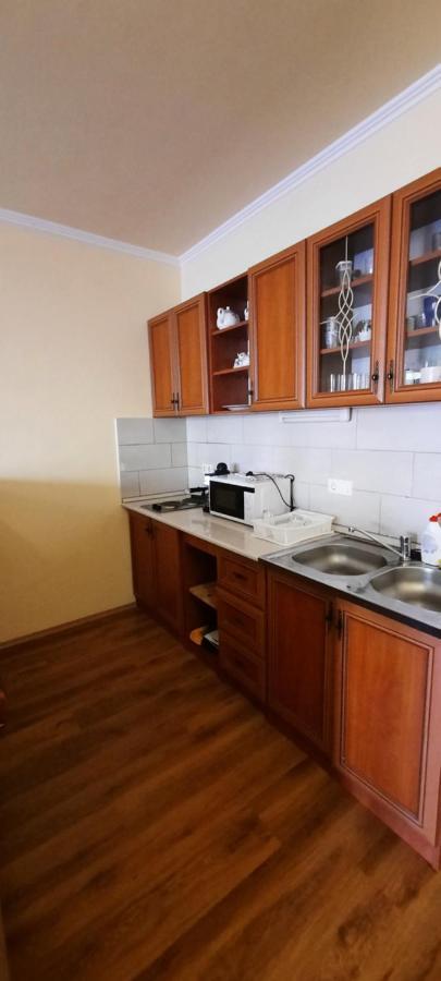 Bastya Apartmanhaz Sarvar Exterior photo