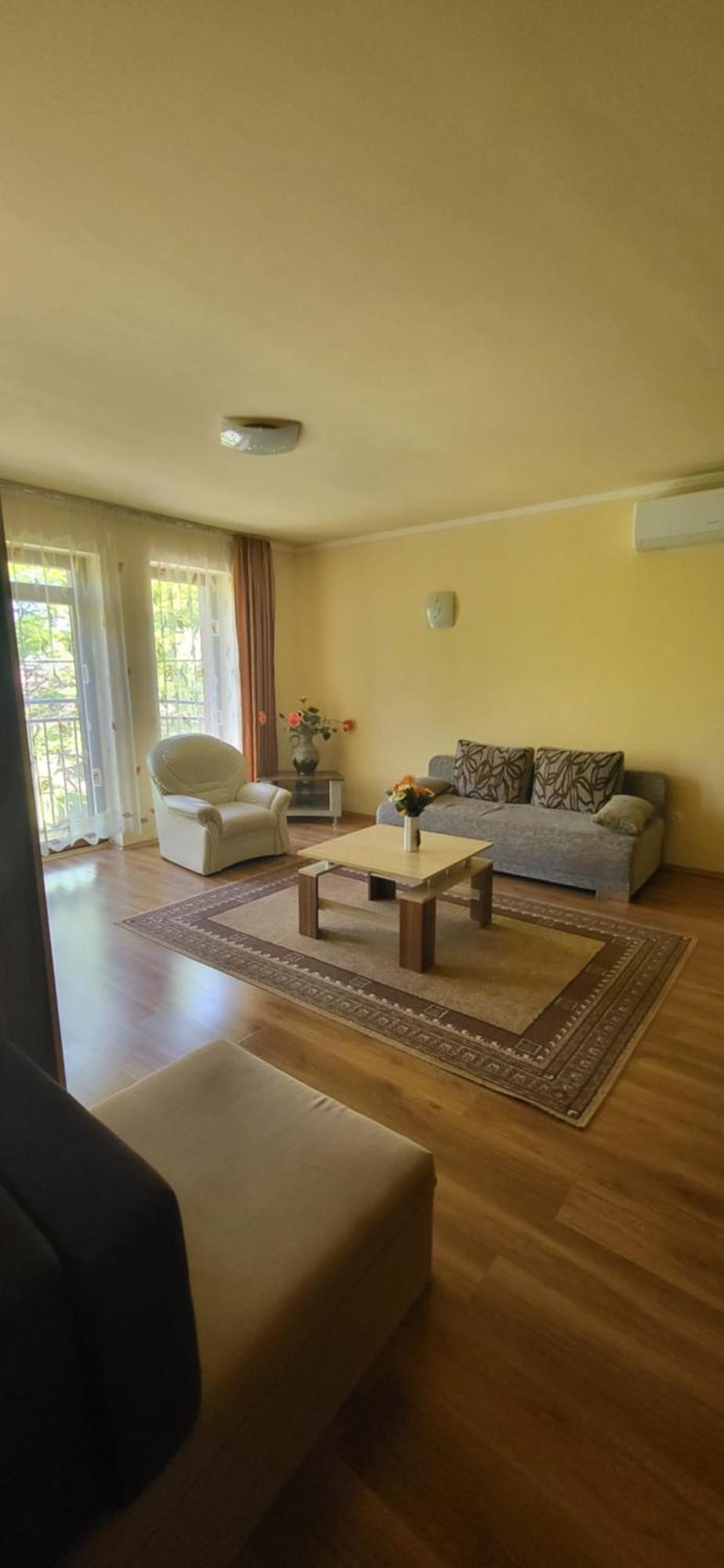 Bastya Apartmanhaz Sarvar Room photo