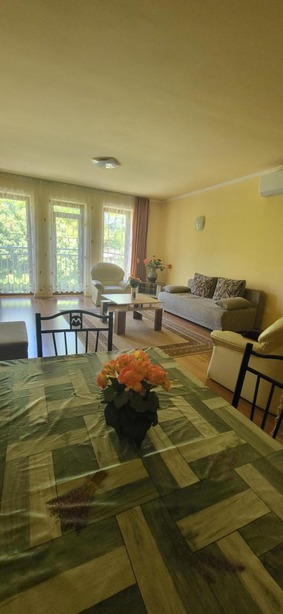 Bastya Apartmanhaz Sarvar Exterior photo