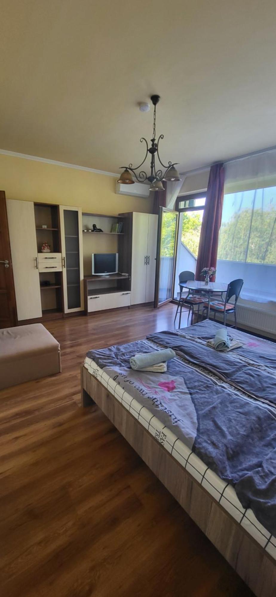 Bastya Apartmanhaz Sarvar Exterior photo